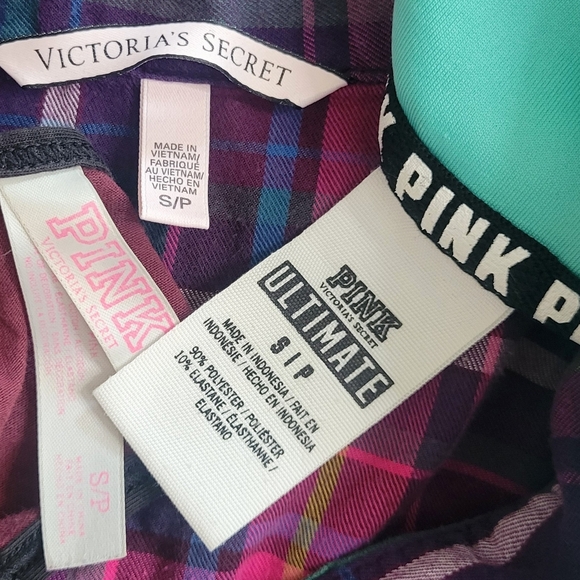Victoria's Secret Long Sleeve Tops & Sports Bra Bundle size small - Picture 6 of 6